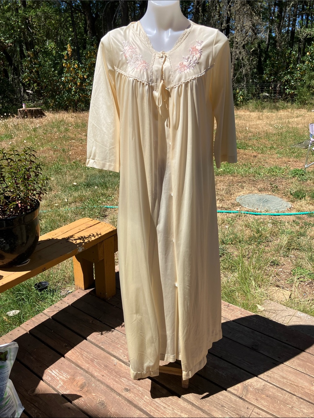 Vintage 1960’s Lorraine 2 piece sleeveless nightgown & long peignoir robe M